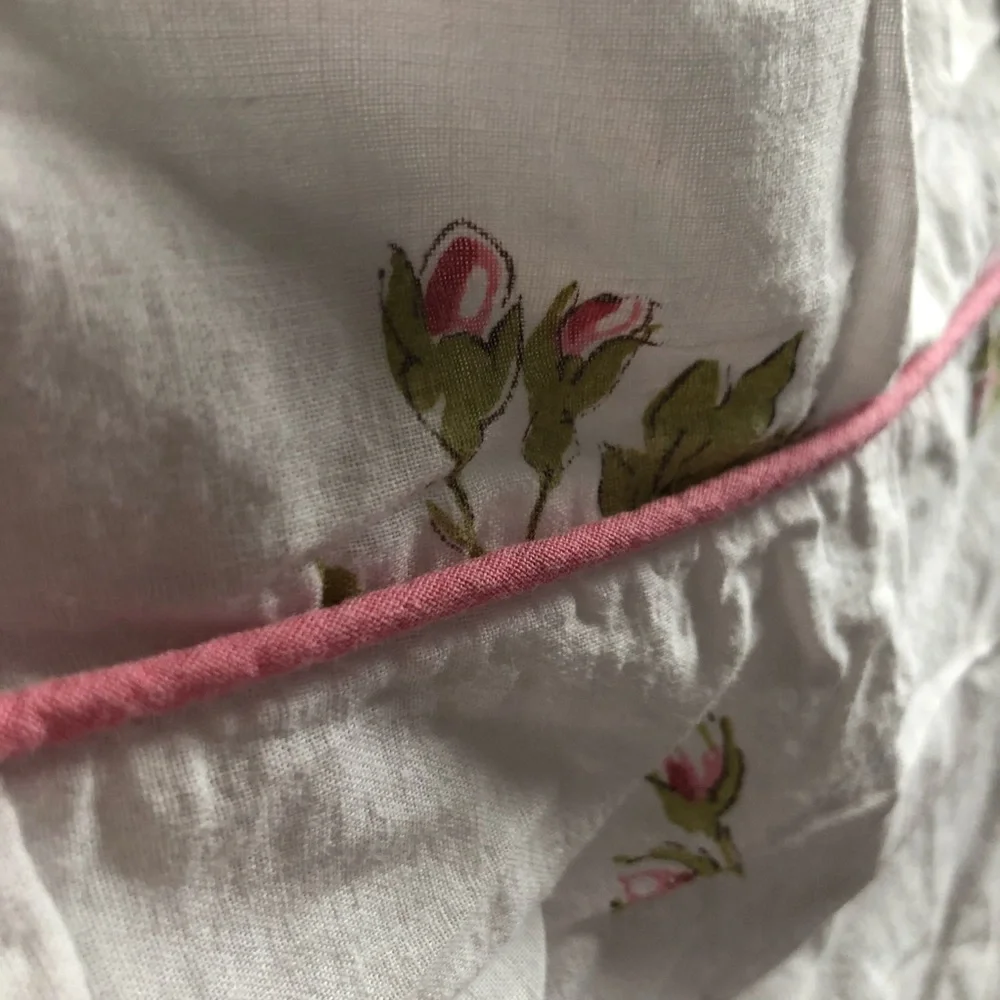 Cottage Roses Twin Bedspread